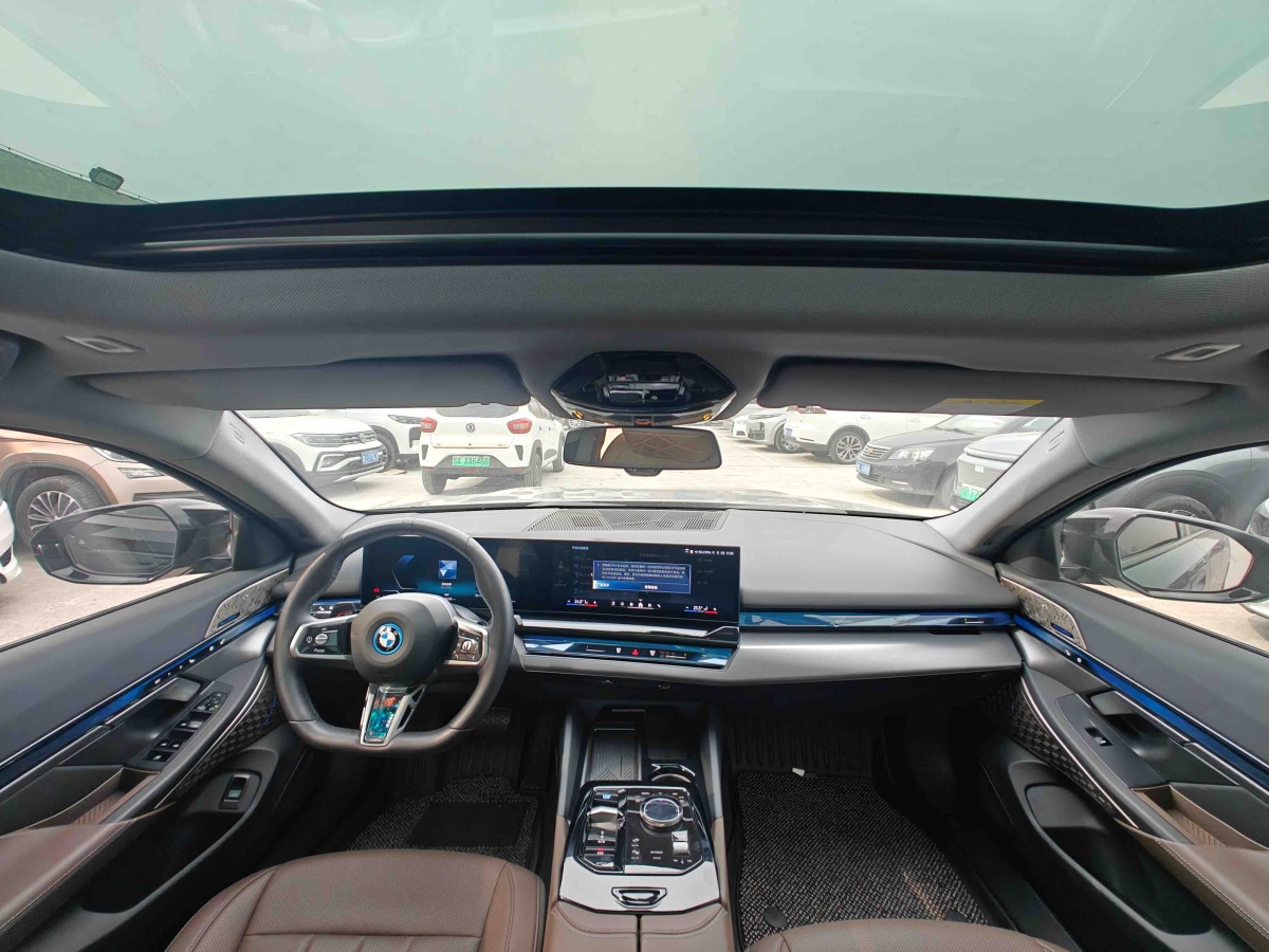 BMW i5 2024 изображение автомобиля #9