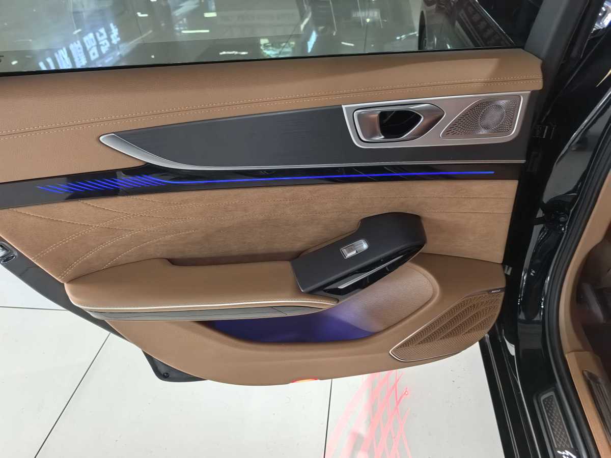 HongQi H9 2025 immagine di auto #9