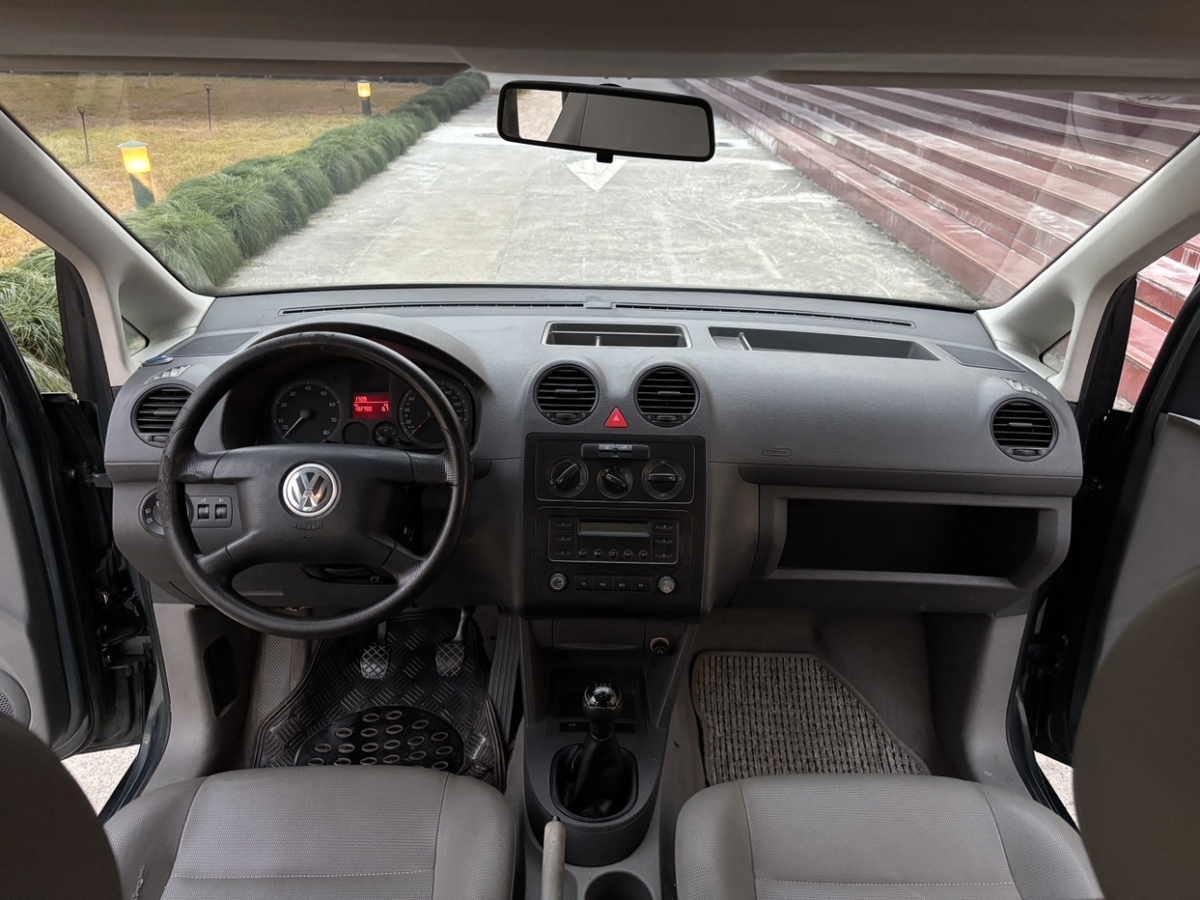 Volkswagen Caddy 2007 immagine di auto #9