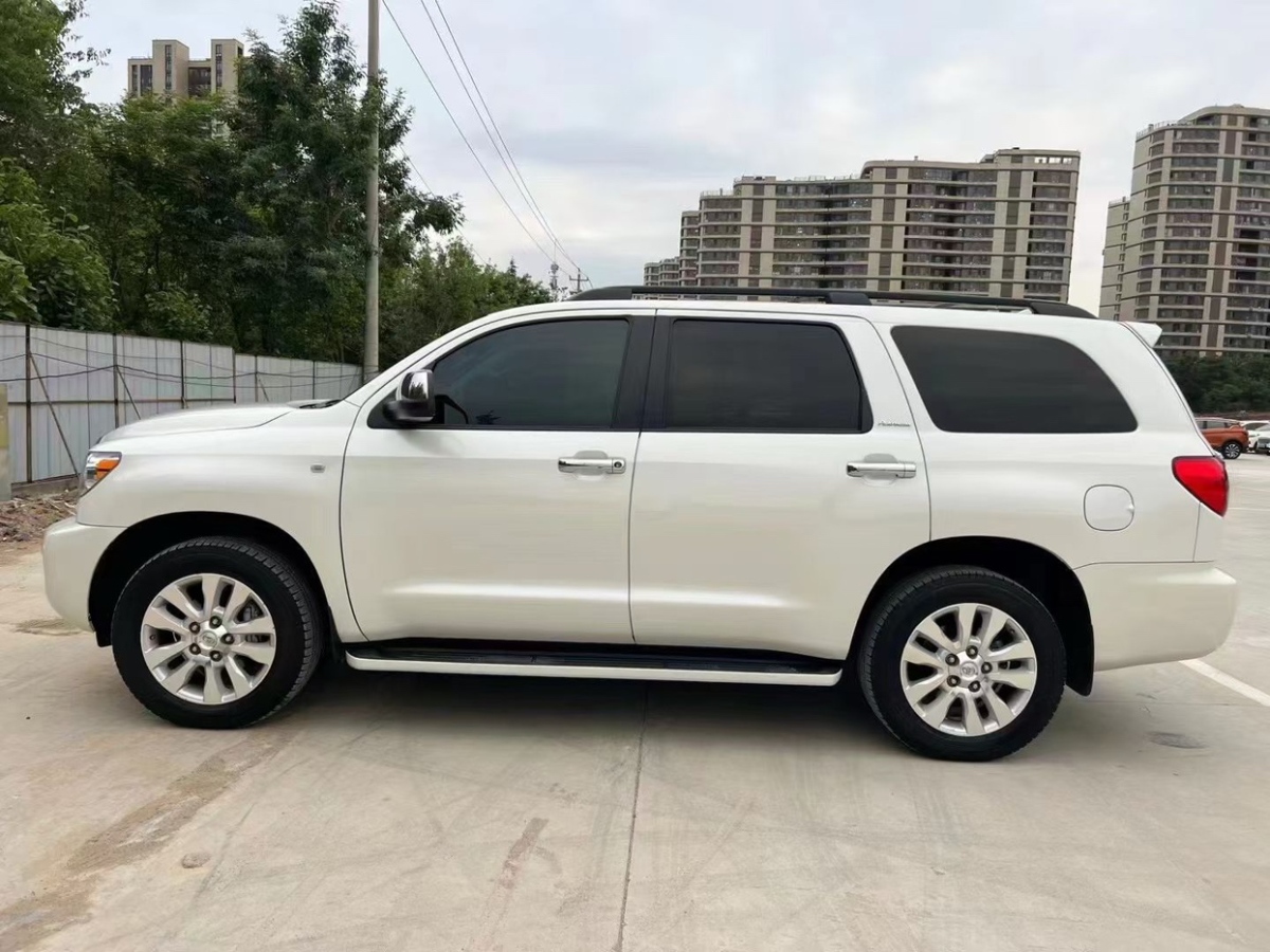 丰田 红杉 2015 汽车图片 #9