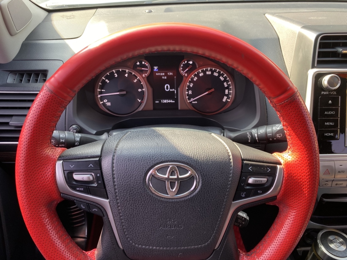 Toyota Land Cruiser Prado 2018 immagine di auto #9