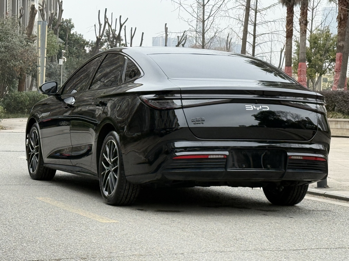 BYD Seal 07 DM-i 2024 #9 BYD Seal 07 DM-i 2024 car image #9