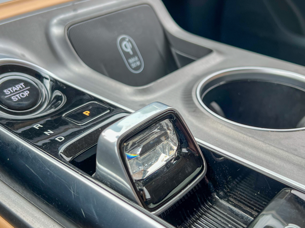 GAC Trumpchi E8 New Energy 2023 car image #9