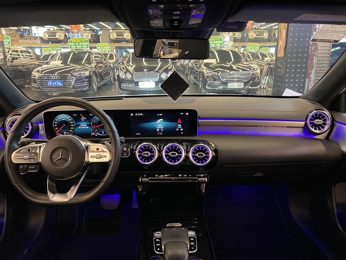 Mercedes-Benz A Class 2019 car image #9