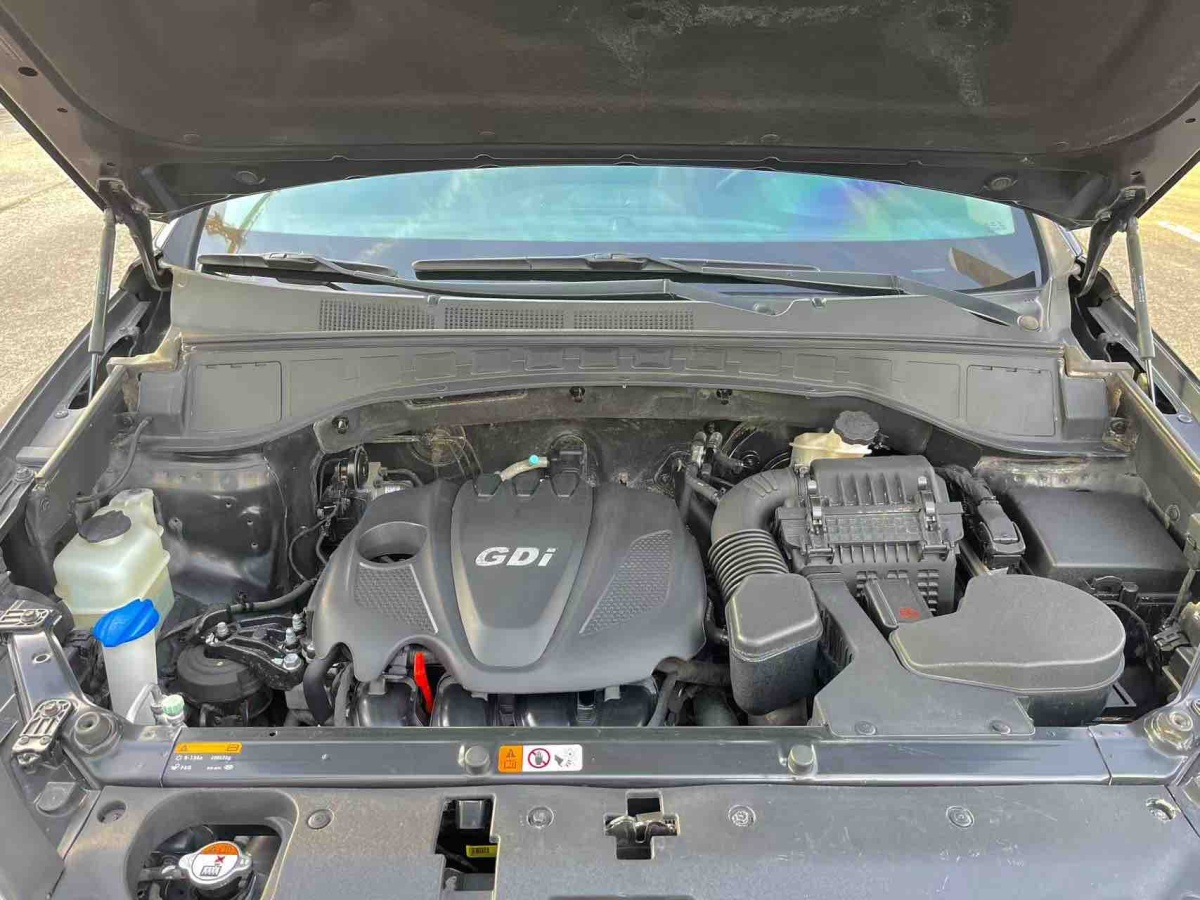 Hyundai Santa Fe 2013 car image #9