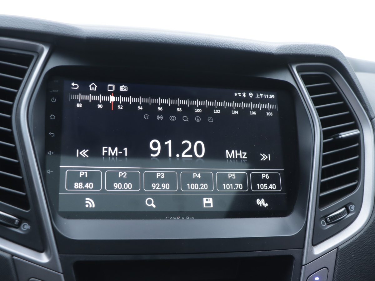 Hyundai Santa Fe 2013 car image #9