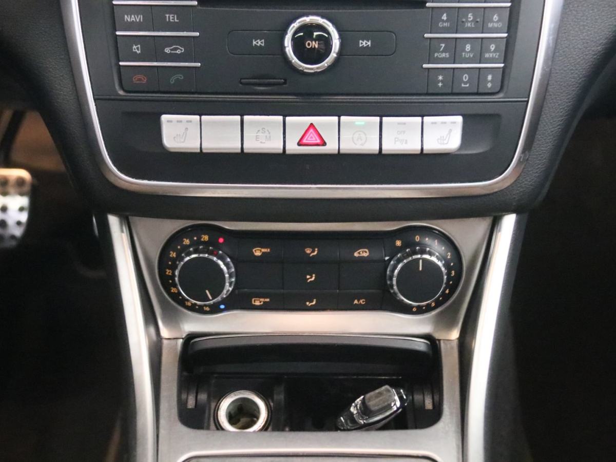 Mercedes-Benz CLA Class (Imported) 2015 immagine di auto #9