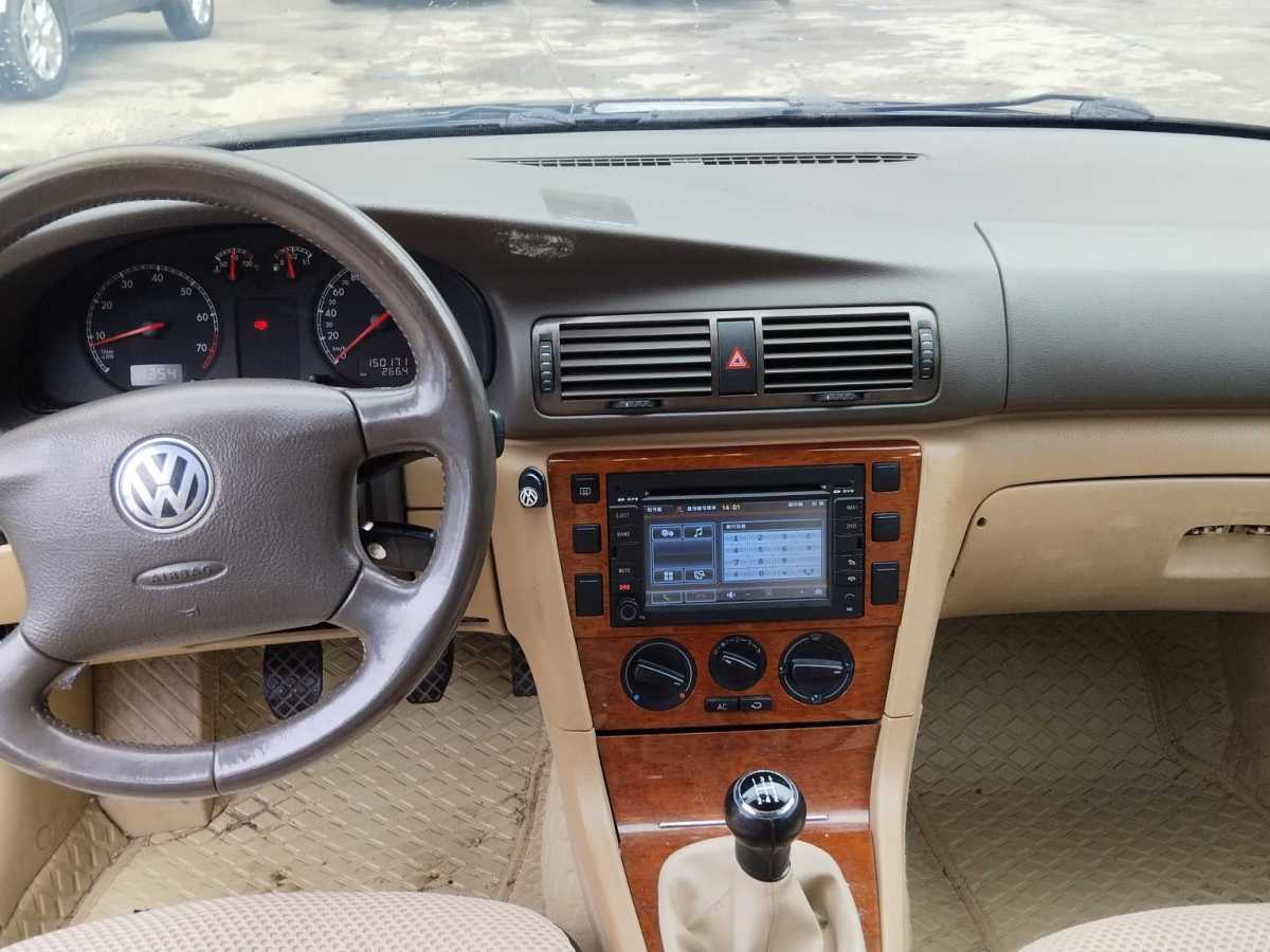 Volkswagen Passat Lingyu 2007 car image #9