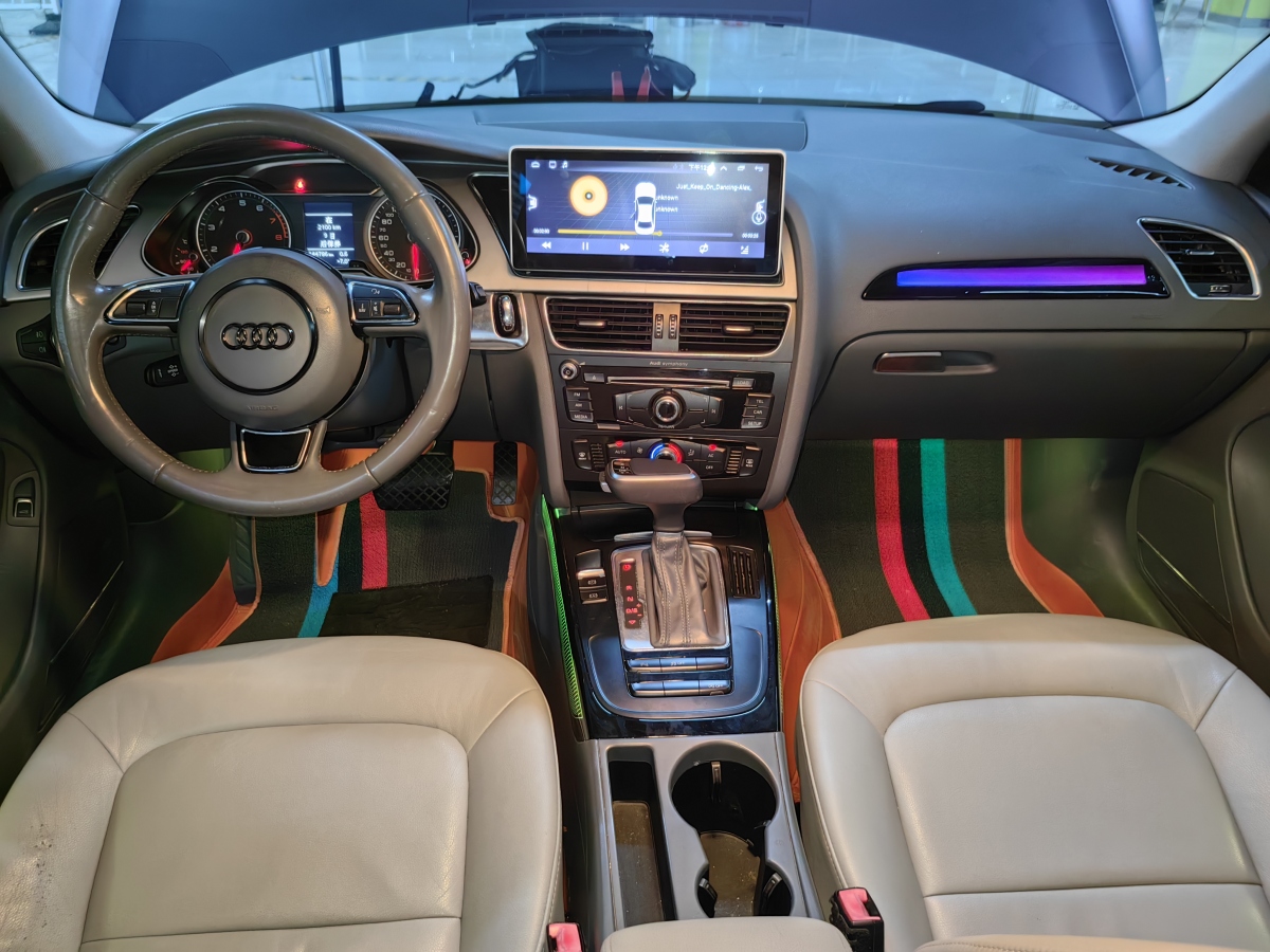 Audi 2012 car image #9