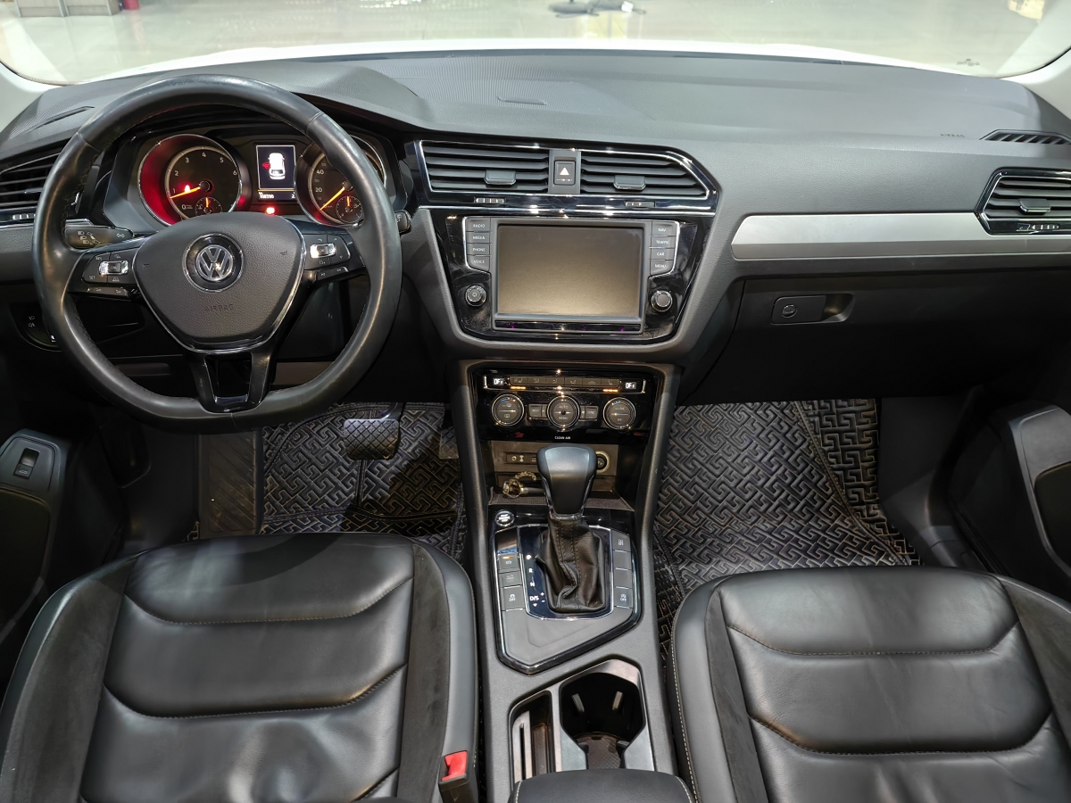 Volkswagen Tiguan L 2018 #9 Volkswagen Tiguan L 2018 car image #9