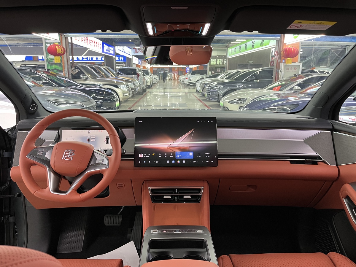 BYD Tang L 2025 car image #9