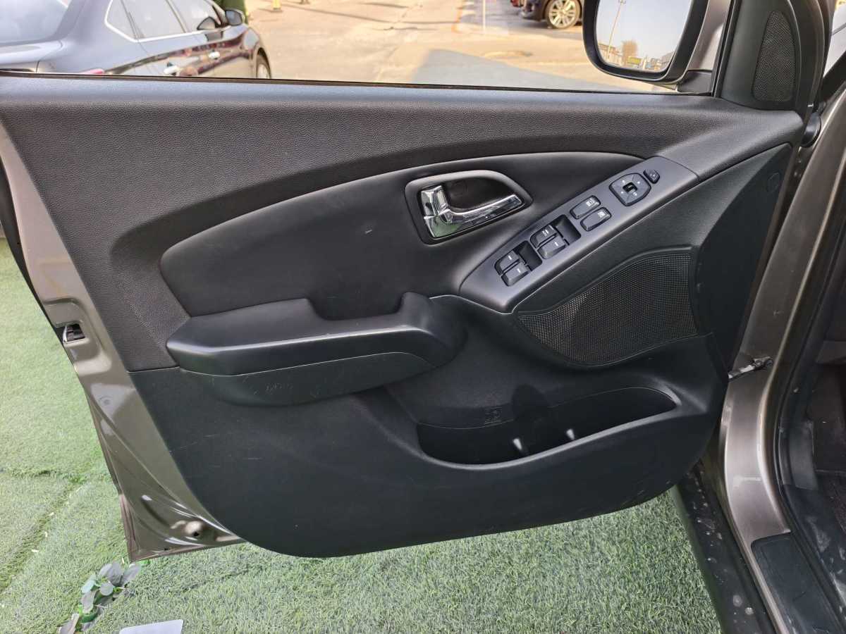 Hyundai ix35 2014 imagen de coche #9