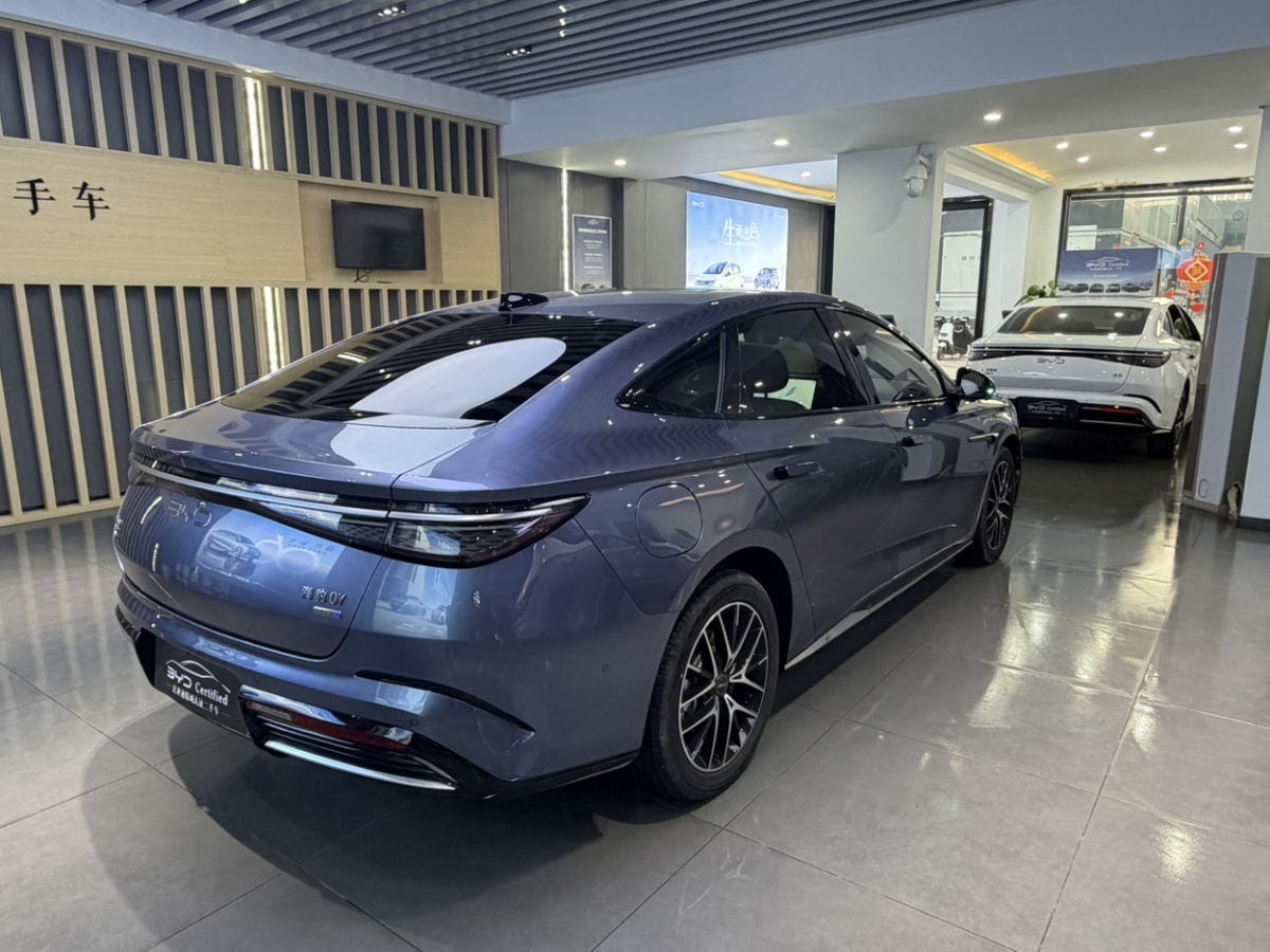 BYD Seal 07 DM-i 2025 car image #9