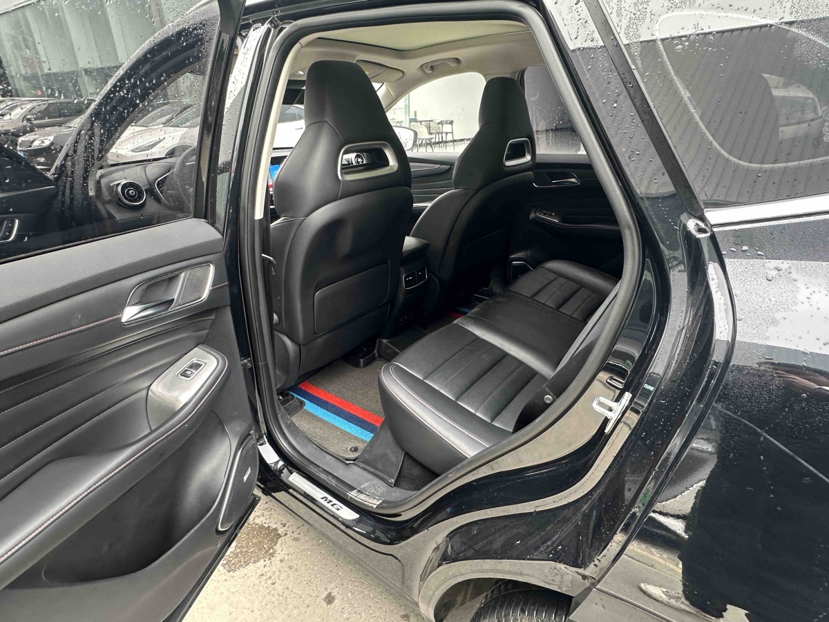 MG HS 2018 car image #9