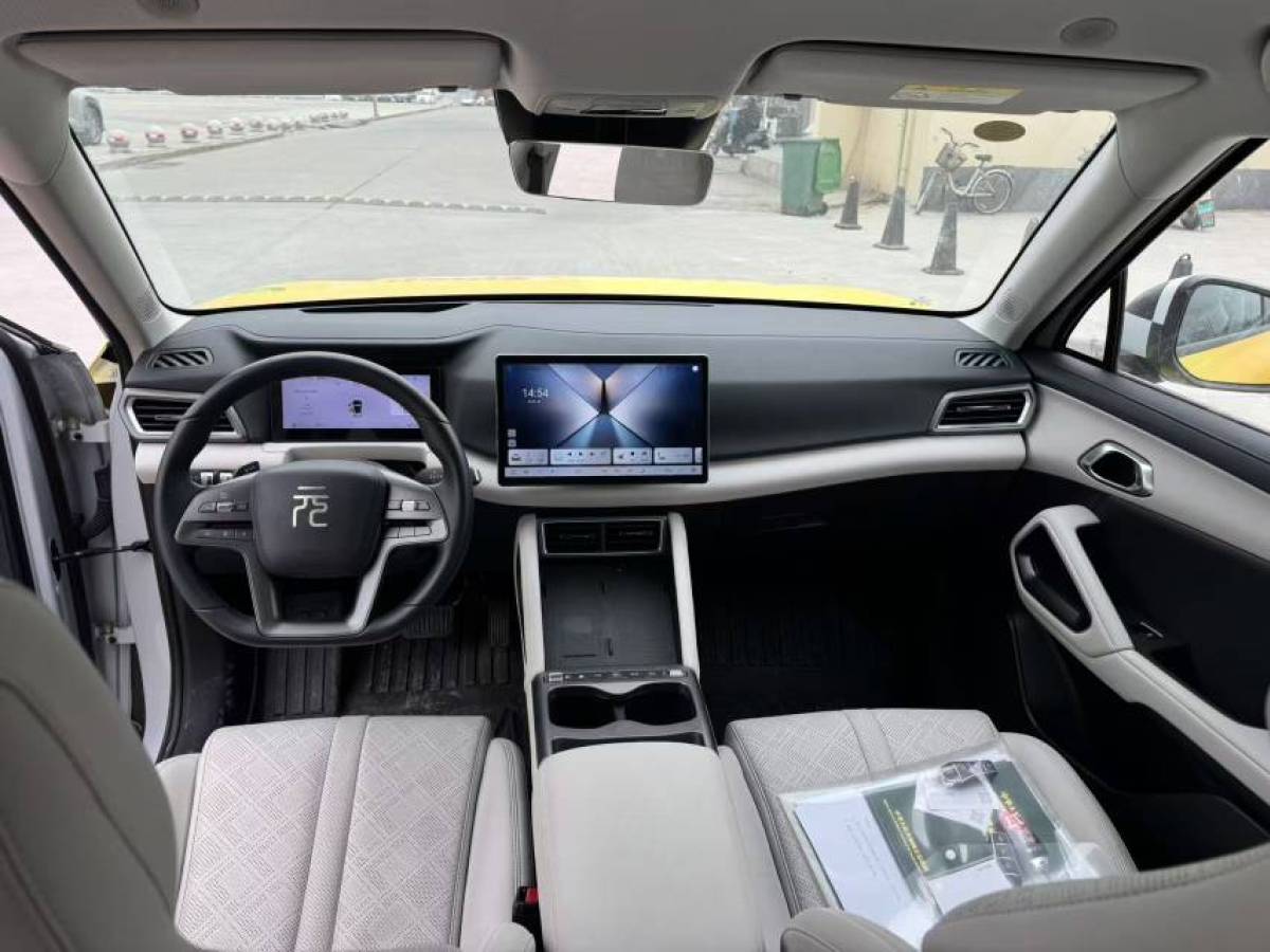 BYD YuanUP 2025 car image #9