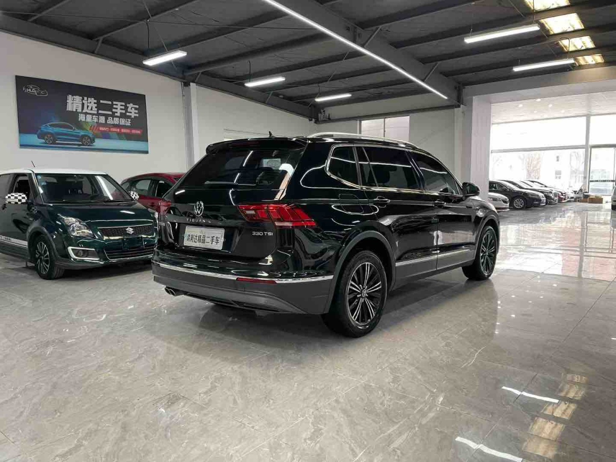 Volkswagen Tiguan L 2021 car image #9