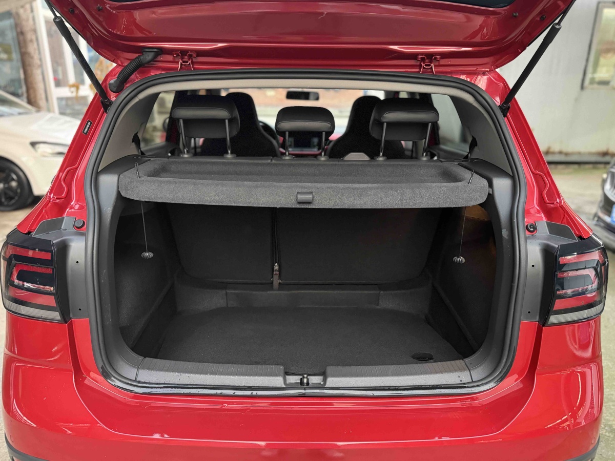 Volkswagen T-Cross 2019 car image #9