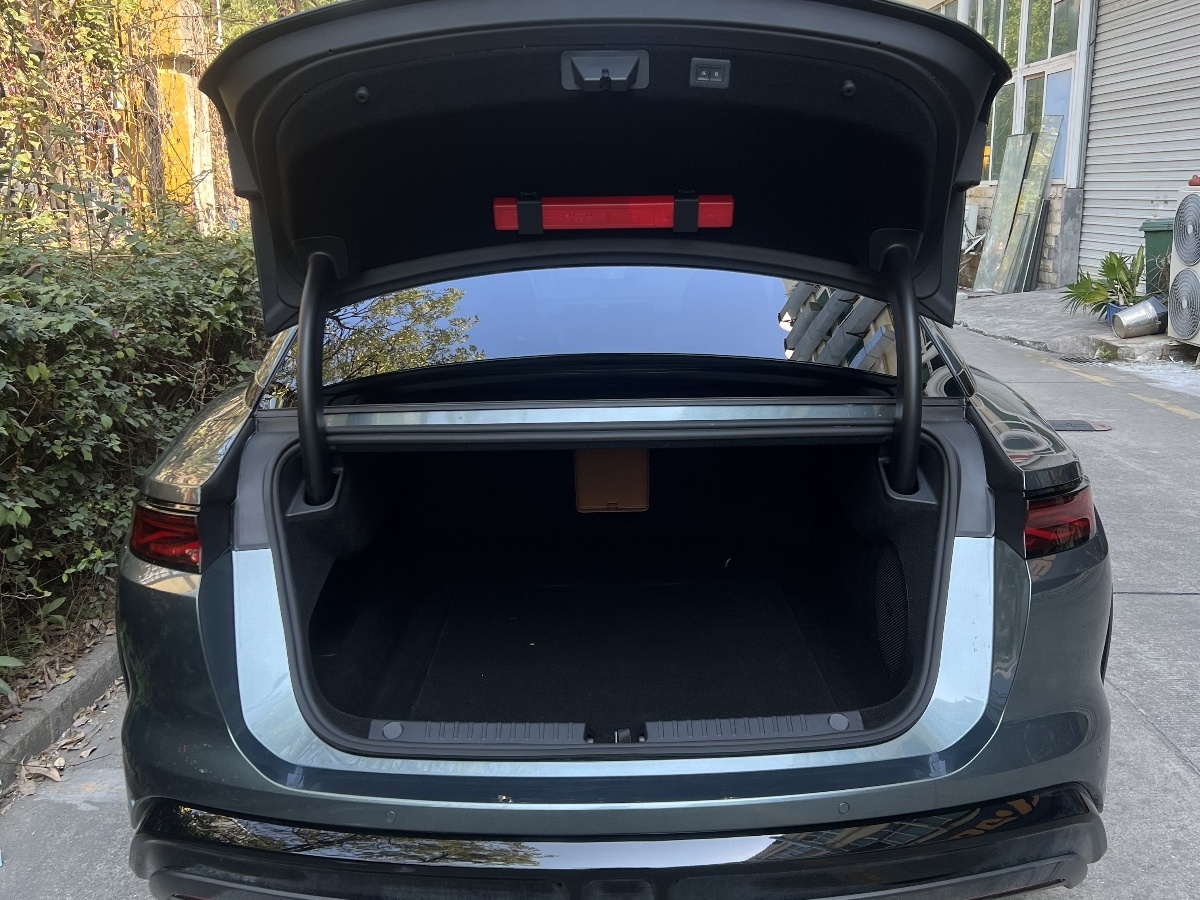 BYD HanL 2025 #9 BYD HanL 2025 صورة سيارة #9