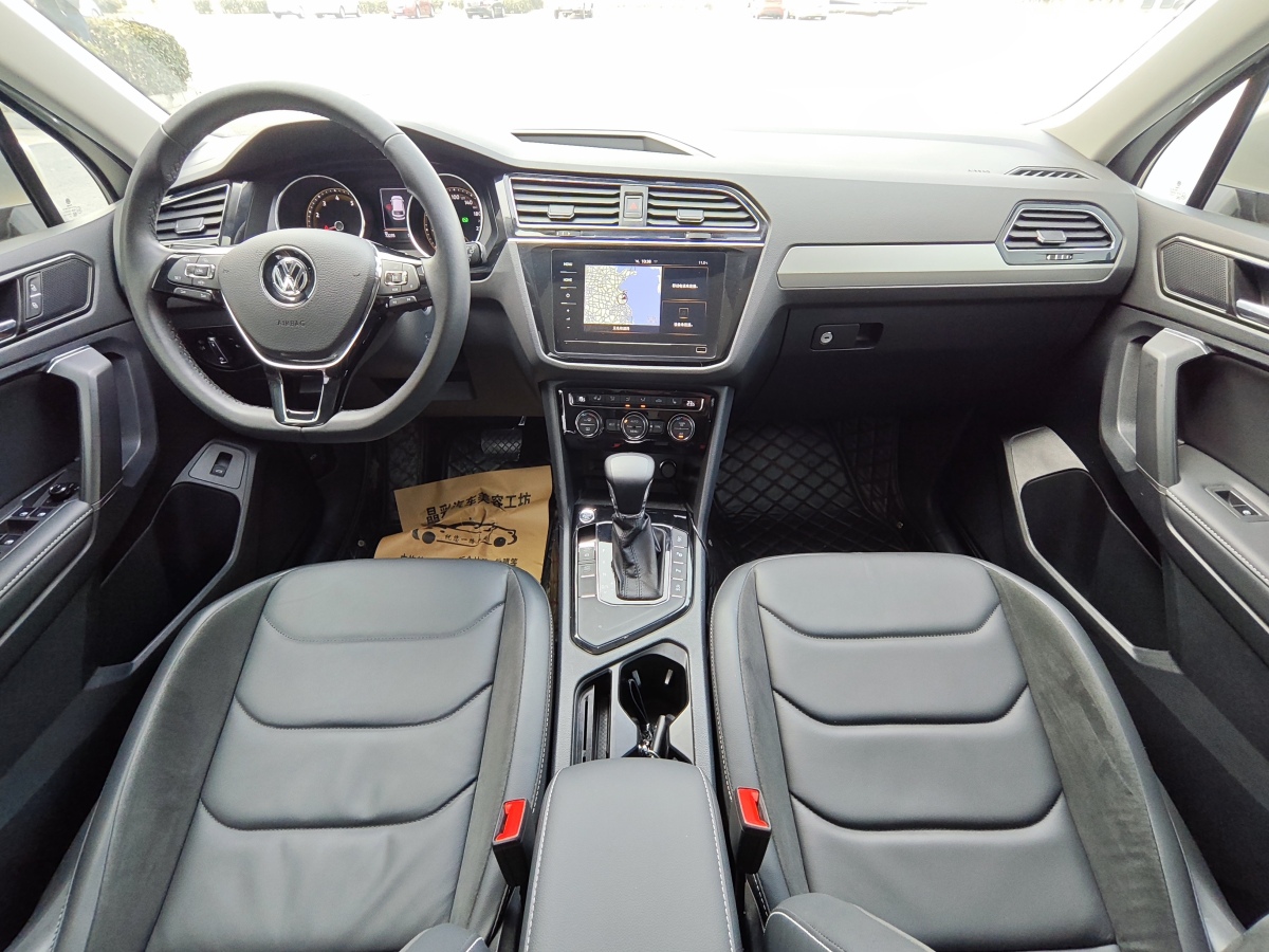 Volkswagen Tiguan L 2019 car image #9