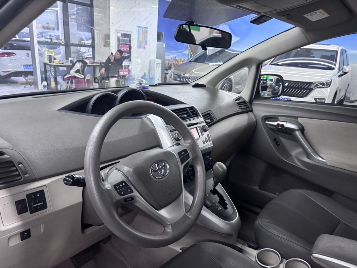 Toyota Verso 2016 immagine di auto #9