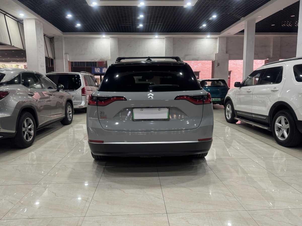 NIO ES8 2021 car image #9