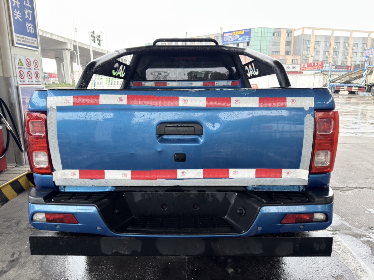 JAC 2019 car image #9