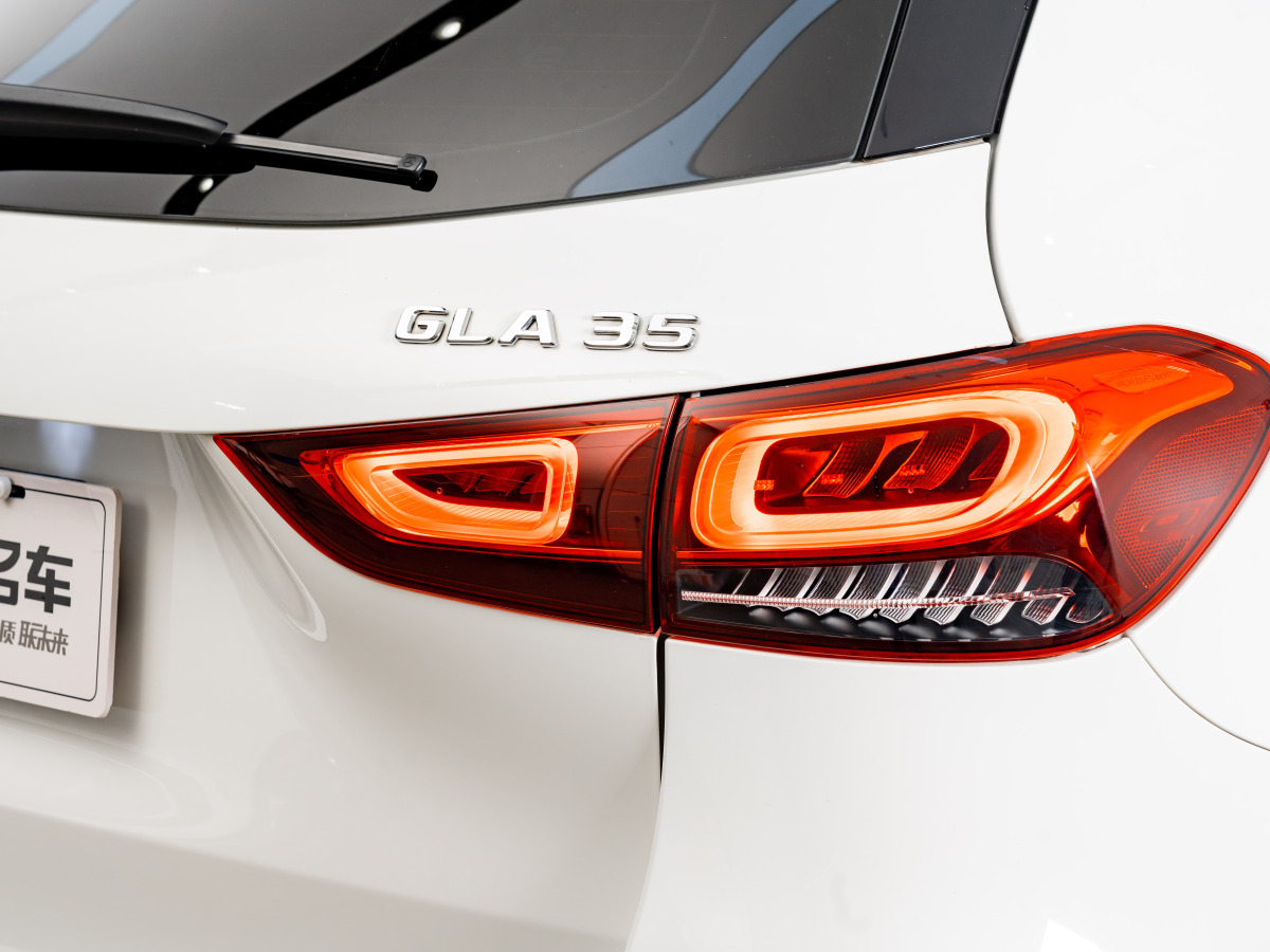 Mercedes-Benz GLA AMG 2023 car image #9