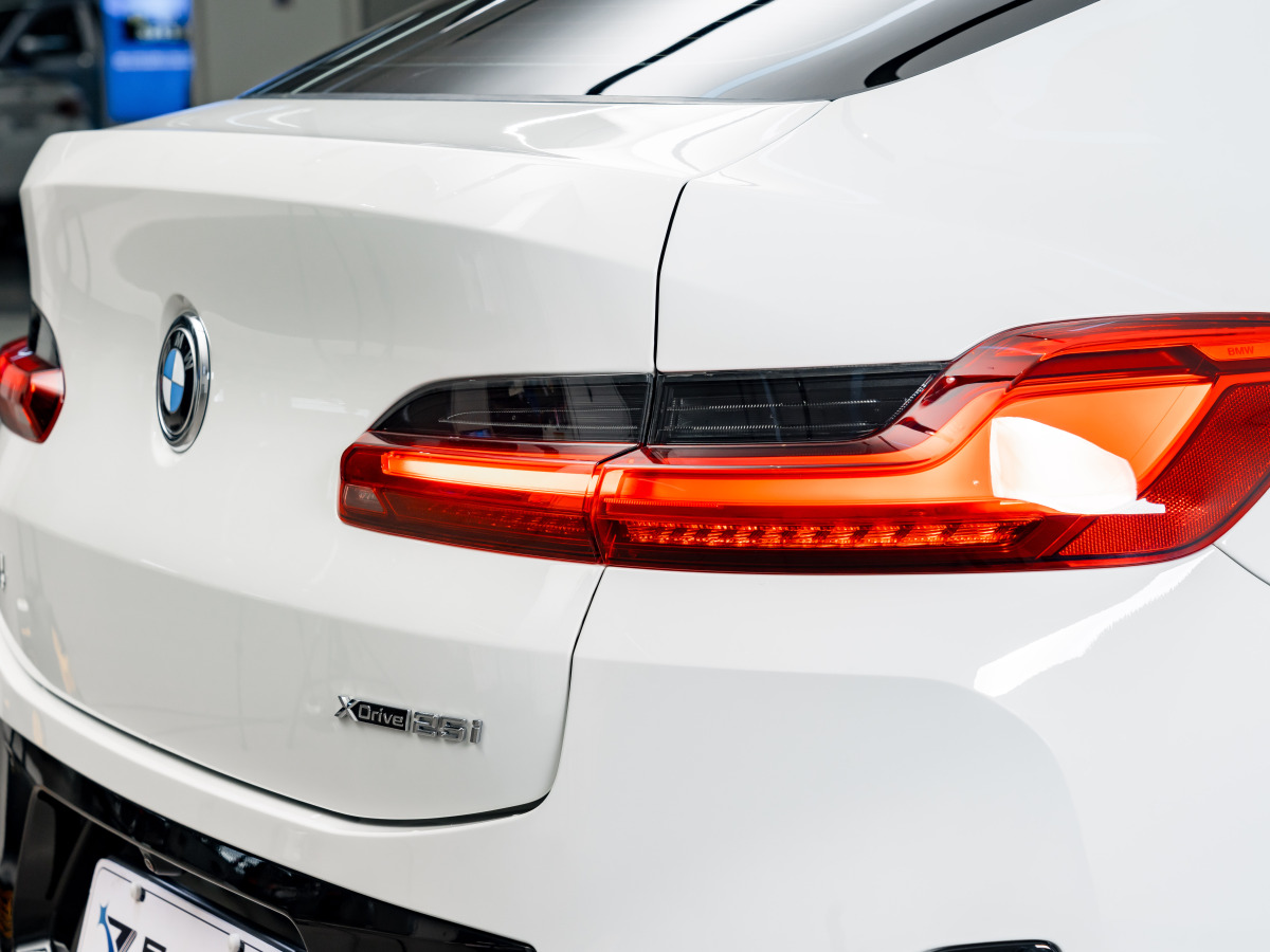 BMW X4 2025 صورة سيارة #9