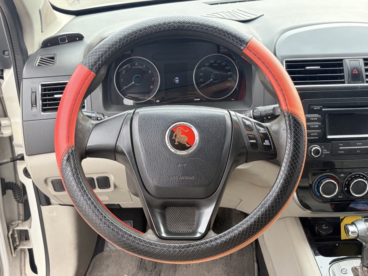 Forthing JOYEAR X5 2015 изображение автомобиля #9