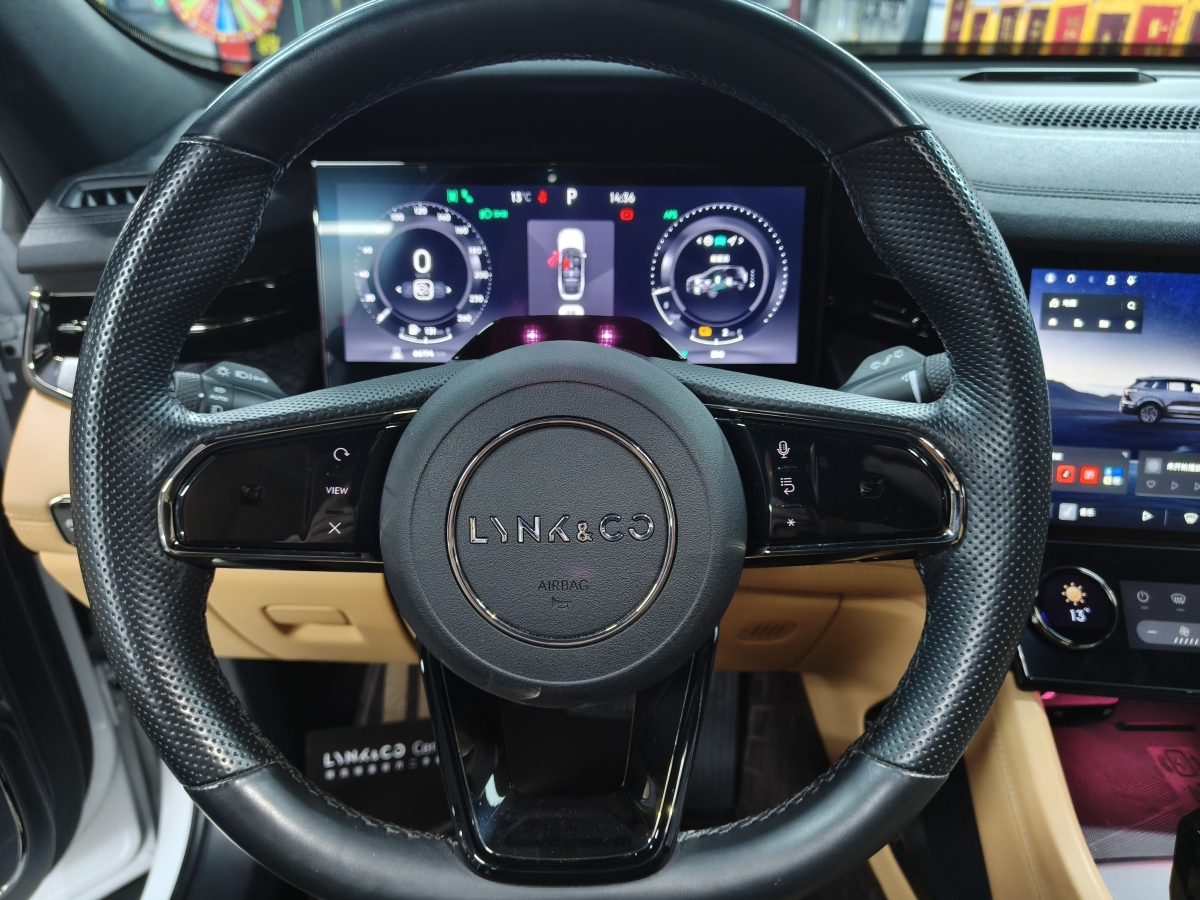 Lynk & Co 09 EM-P 2022 car image #9