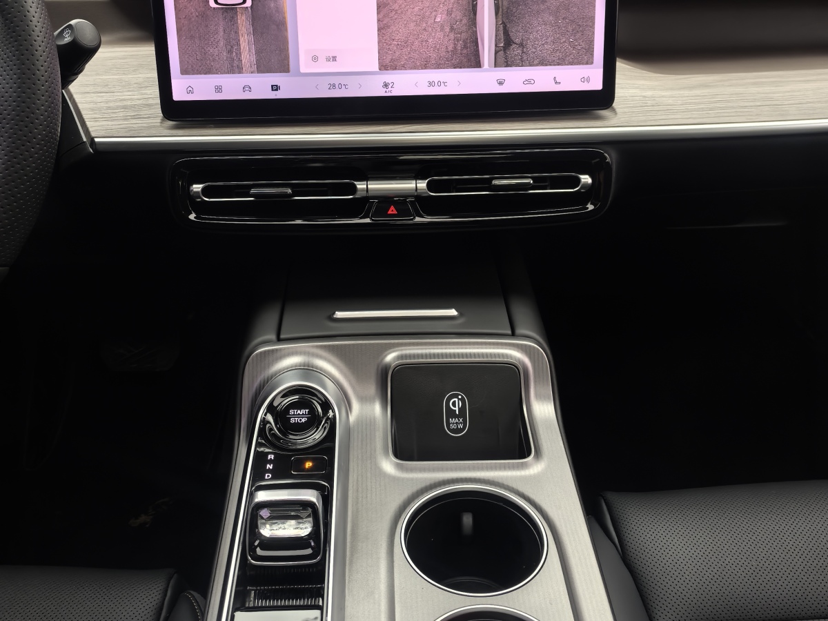 GAC Trumpchi E8 2025 car image #9