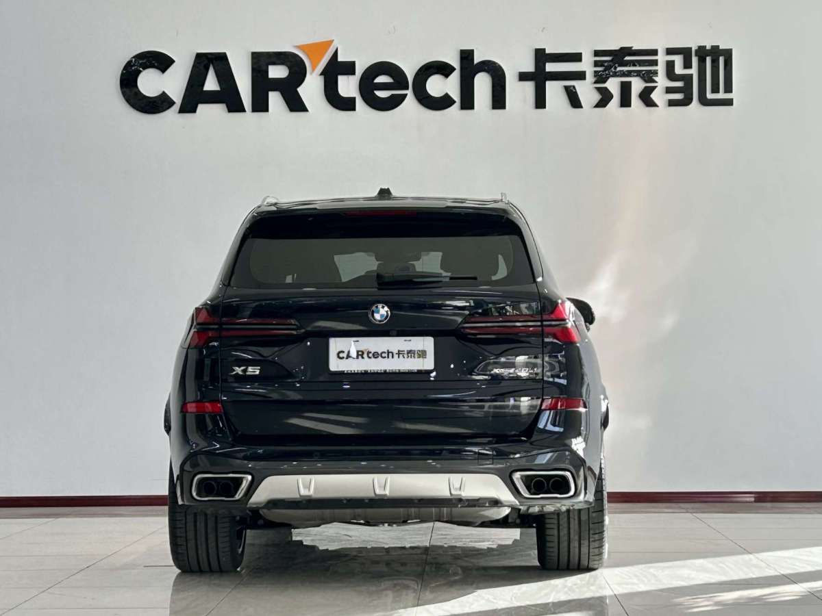 BMW X5 2025 immagine di auto #9