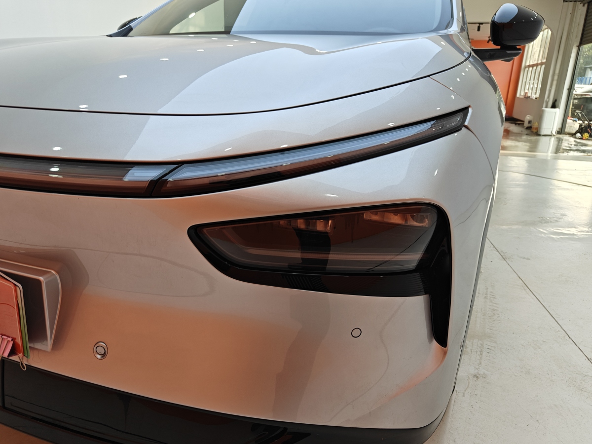 Xpeng 2025 car image #9