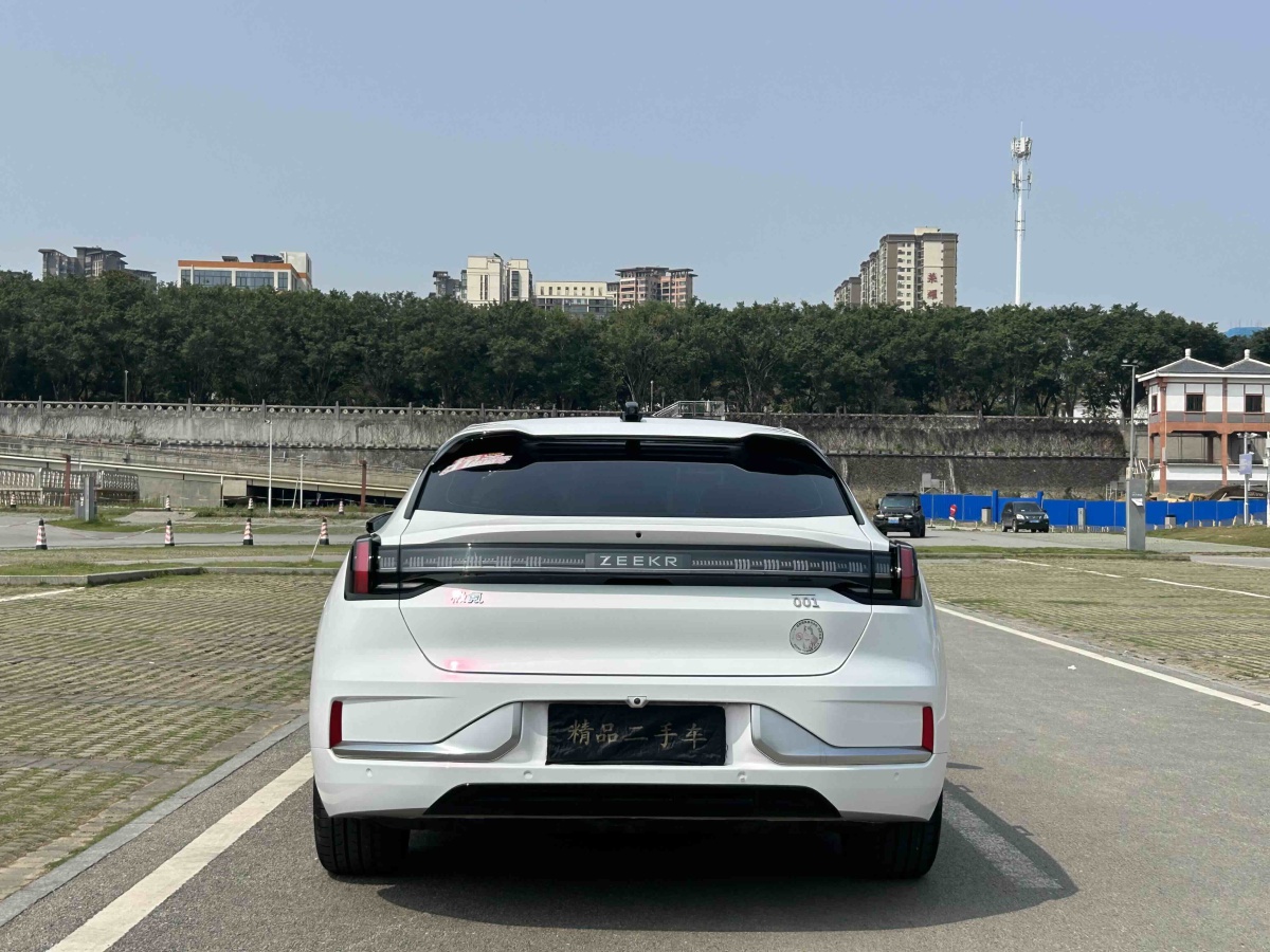 极氪 极氪001 2022 汽车图片 #9