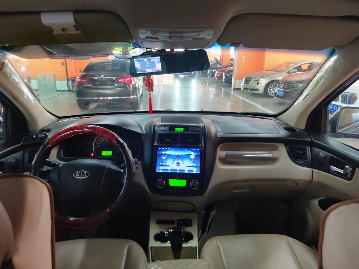 Kia Sportage 2010 immagine di auto #9