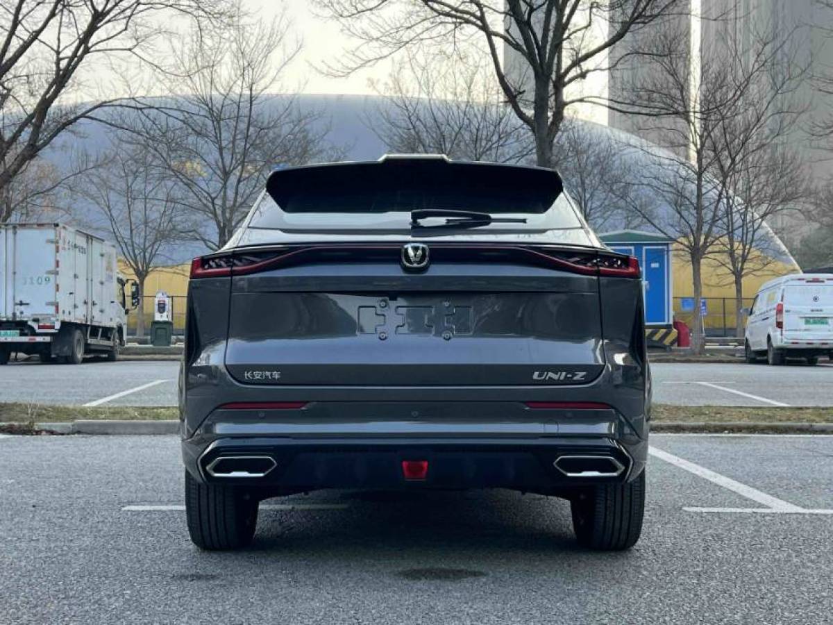 Changan UNI-Z PHEV 2025 car image #9