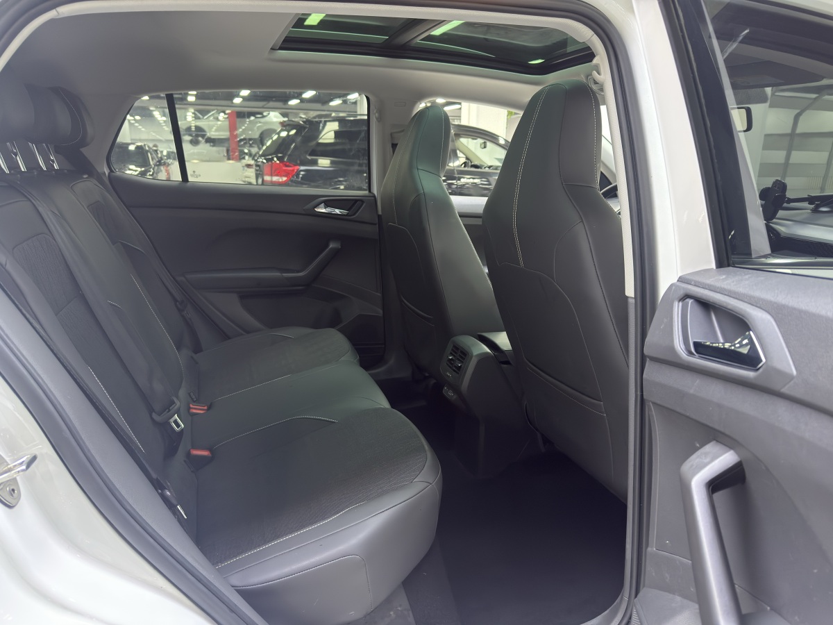 Volkswagen T-Cross 2020 #9 Volkswagen T-Cross 2020 immagine di auto #9