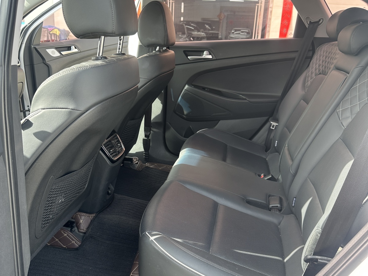 Hyundai Tucson 2019 car image #9