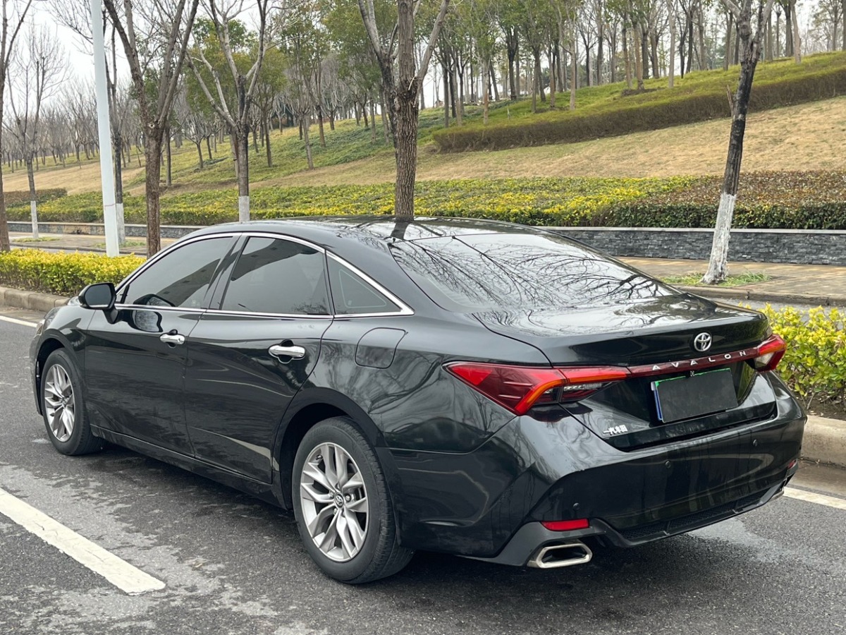 Toyota Avalon 2020 car image #9