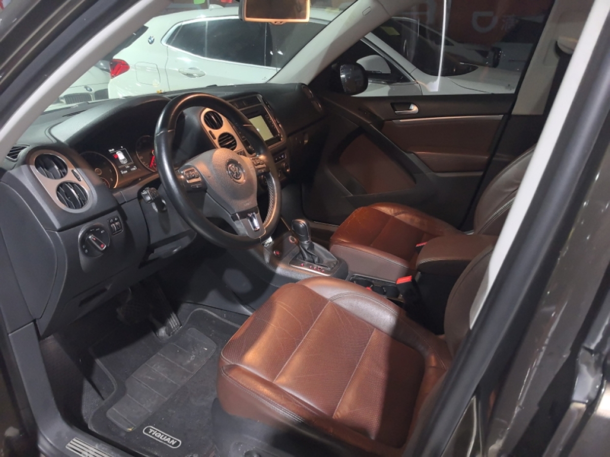 Volkswagen Tiguan 2014 car image #9
