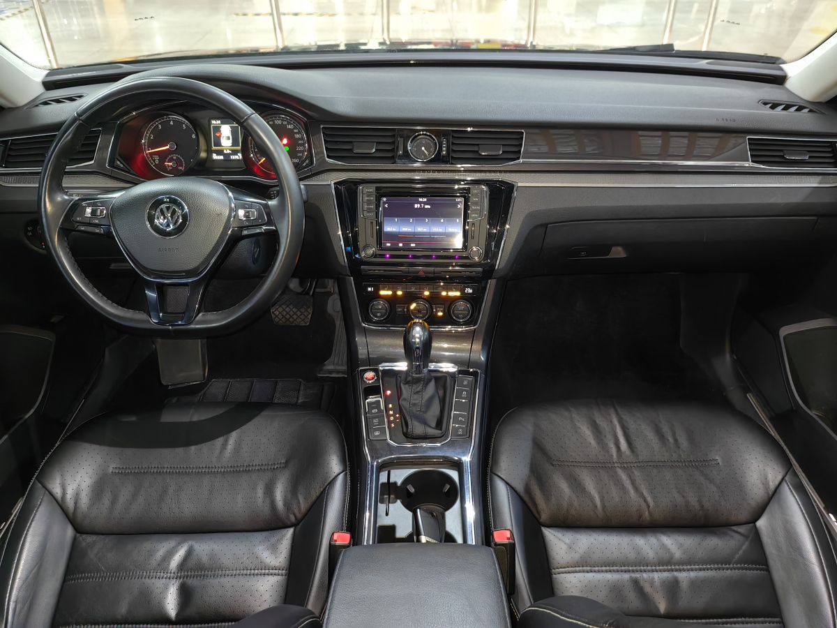 Volkswagen Passat 2018 #9 Volkswagen Passat 2018 car image #9