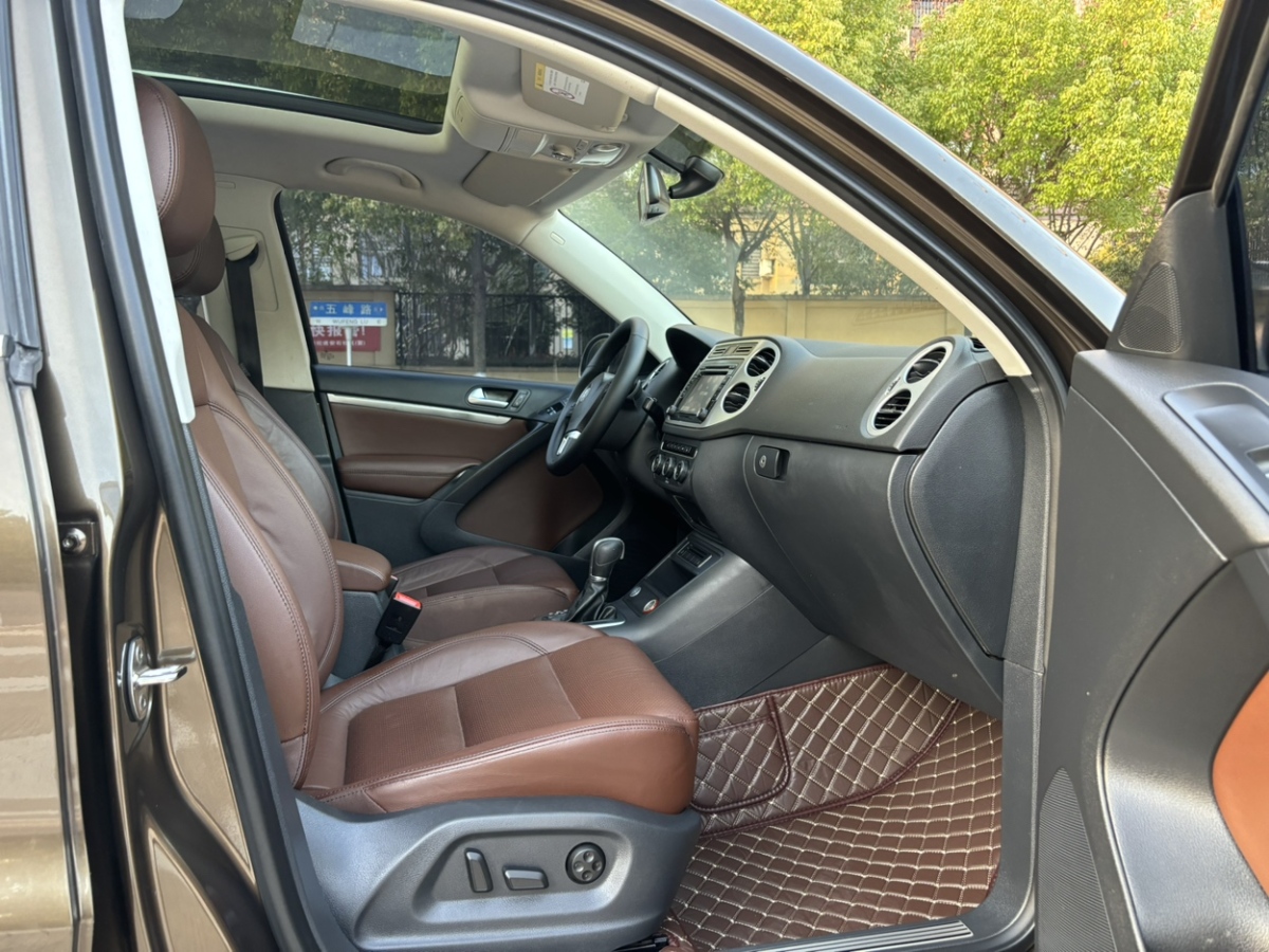 Volkswagen Tiguan 2017 car image #9