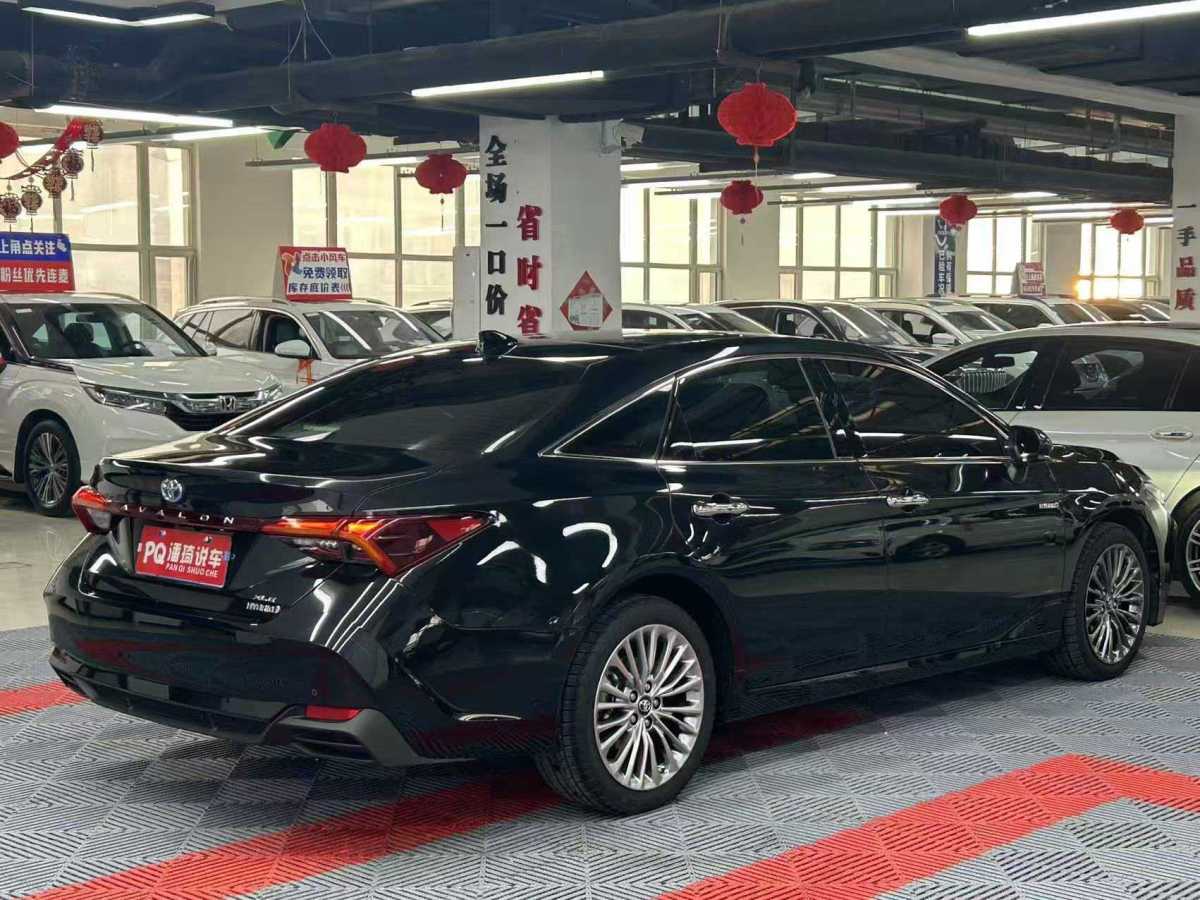 Toyota Avalon 2022 car image #9