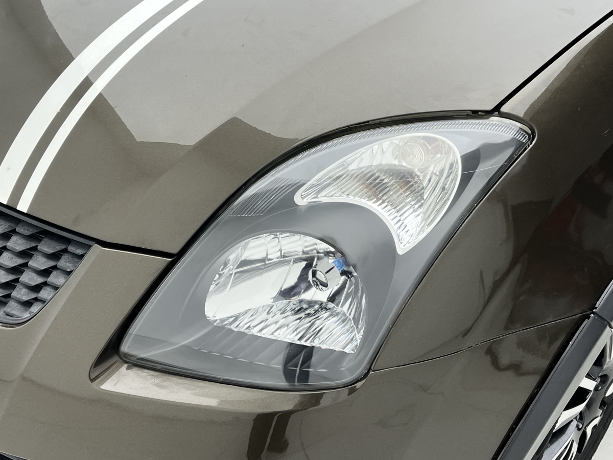 Suzuki Swift 2016 car image #9