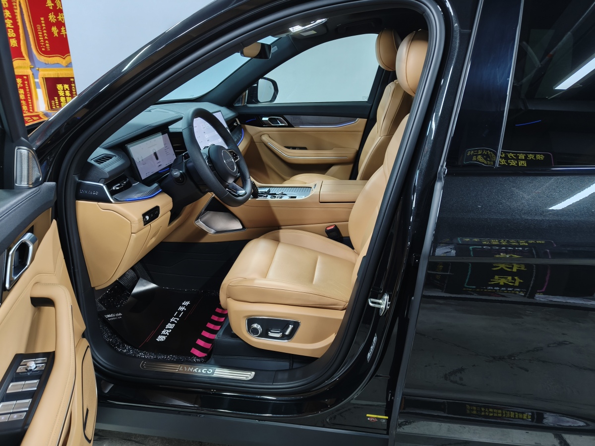 Lynk & Co 09 EM-P 2025 car image #9