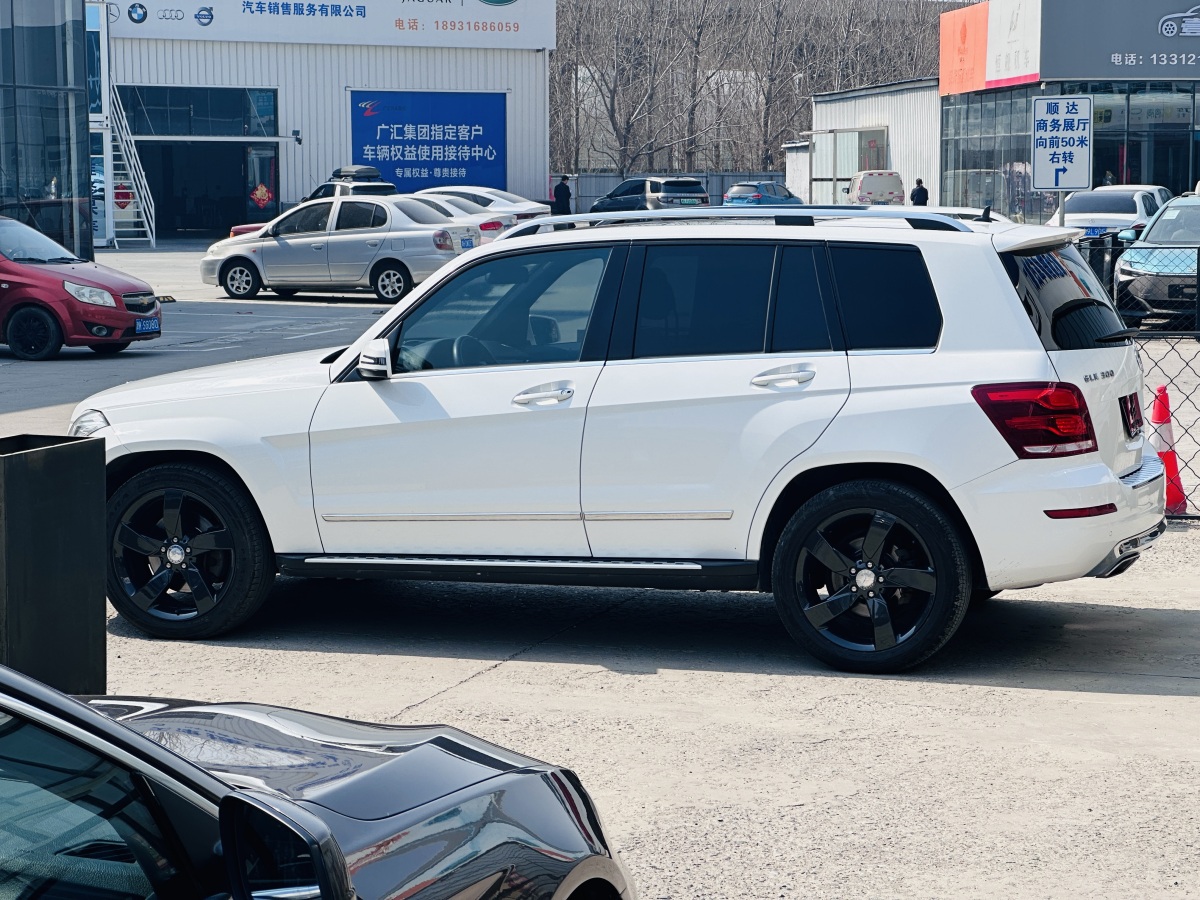 Mercedes-Benz GLK Class 2013 car image #9