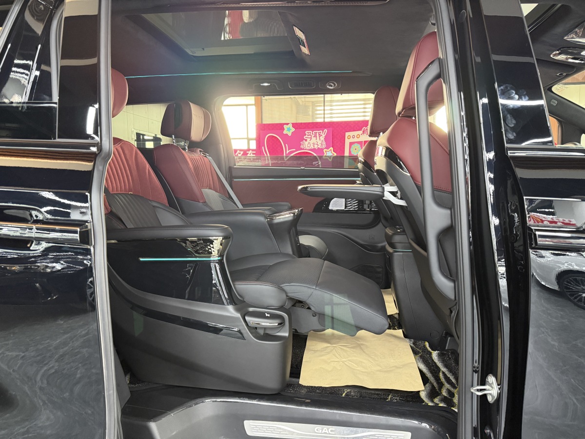 广汽传祺 传祺M8 2025 汽车图片 #9