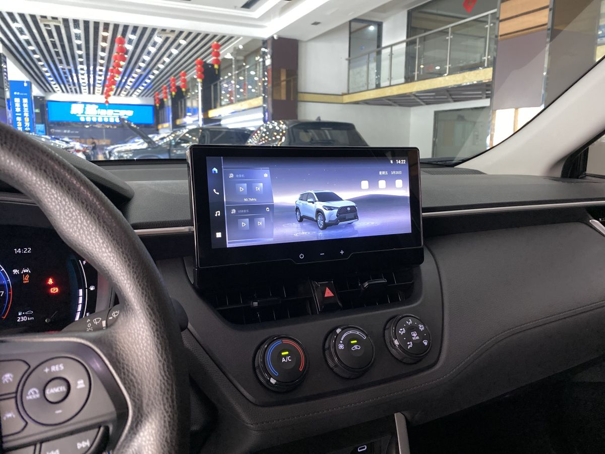 Toyota Corolla Cross 2023 immagine di auto #9