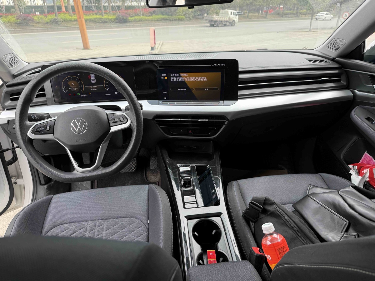 Volkswagen Lamando 2024 car image #9