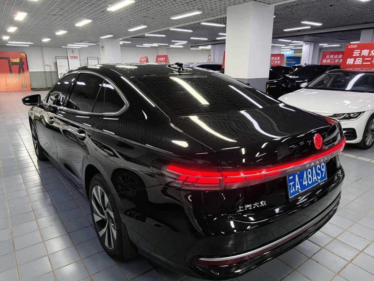 Volkswagen Passat 2024 car image #9